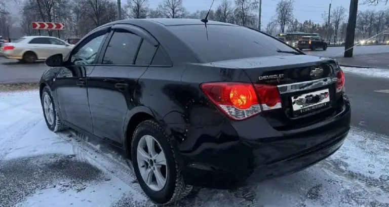 Chevrolet cruze
2013
1.6 ( (109 Л. С. )
Кпп- механика.
Пробег- 227.000 км.
1 Хозяин.
Кузов ровный, без царапин, без вмятин, в родном окрасе!
Расход - 6/7 литров/100 км.
Техника в отличном состоянии!
Салон как новый, был в чехлах!
Центральный замок.
Сигнализация.
Усилитель руля.
4 Эл. Стекла.
Эл. Зеркала с подогревом.
Подогрев сидений.
Кожаный мультируль.
Штатная магнитола, aux.
Легкосплавные диски r16.
Бортовой компьютер.
Airbag.
Abs.
Кондиционер.
2 Комплекта ключей.
Без вложений, работает всё!
Юридически чистый!
Цена: 780.000 руб.
Тел: +79496462713 - фотография - 3