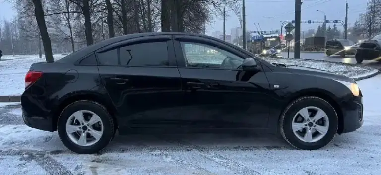 Chevrolet cruze
2013
1.6 ( (109 Л. С. )
Кпп- механика.
Пробег- 227.000 км.
1 Хозяин.
Кузов ровный, без царапин, без вмятин, в родном окрасе!
Расход - 6/7 литров/100 км.
Техника в отличном состоянии!
Салон как новый, был в чехлах!
Центральный замок.
Сигнализация.
Усилитель руля.
4 Эл. Стекла.
Эл. Зеркала с подогревом.
Подогрев сидений.
Кожаный мультируль.
Штатная магнитола, aux.
Легкосплавные диски r16.
Бортовой компьютер.
Airbag.
Abs.
Кондиционер.
2 Комплекта ключей.
Без вложений, работает всё!
Юридически чистый!
Цена: 780.000 руб.
Тел: +79496462713 - фотография - 5