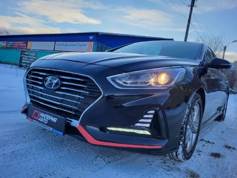 Продам hyundai соната,2017 года, двигатель 2.4 бензин обычный атмосферник, пробег 75000 миль, 4 электростеклоподъемника, мультируль, кнопка старт-стоп, подогрев сидений, кожаный салон, подогрев зеркал, подогрев лобового стекла. Хороший чистый и ухоженный салон. Автомобиль пригонялся из америки, автомобиль обслужен. Документы в полном порядке. Цена 1.650000₽. Осмотр в г. Алчевск. Кого заинтересовал - остальная информация по телефону
+79591809356 Телеграмм, вотсап
📞 Звоните: +7(959)1809356 - фотография - 1
