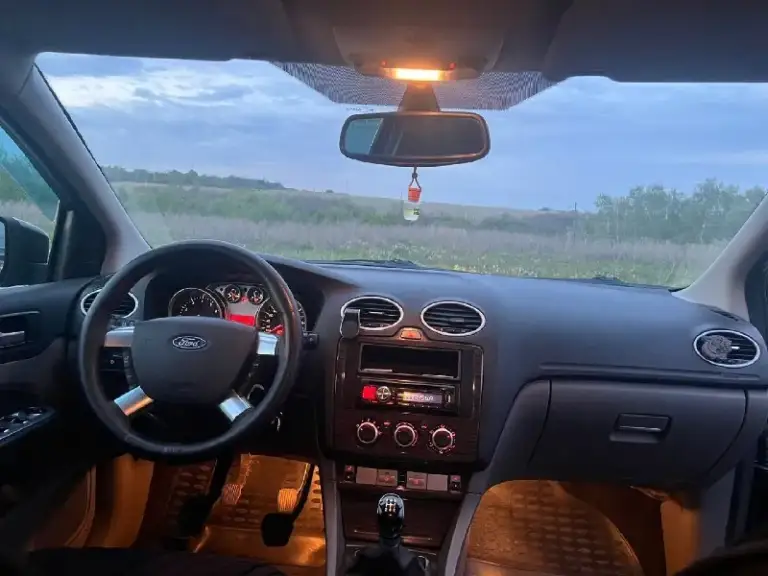 Продам ford фокус2 рестайлинг 2008 г, пробег 265 т. С машиной всё в порядке, осмотр в шахтерске. 600 тыс руб. Торг до 11,01, 2026. Тел 89102197703
📞 Звоните: +7(910)2197703 - фотография - 9