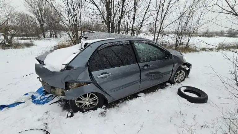 Продажа целиком mitsubishi lancer ix, 1.6,, 2006г. Заводится, в каком-то смысле едет) 65 000р. Луганск. М. Т. +79591369256
📞 Звоните: +7(959)1369256 - фотография - 4