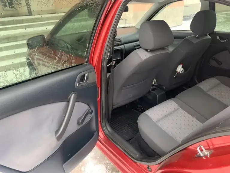 Продам
Skoda octavia tour
Год:2008
:1.4 Едет бодро
Пробег:285.000
Коробка:механика
Машина целиком и полностью обслужена, вложений не требует. Из последнего что сделано:стойки задние, печка новая и обслужен кондиционер и еще по мелочам
Машина не гнилая и пробег реальный, автотека зеленая
Цена :540.000 руб. Торг либо обмен
Все вопросы по телефону :
+79496407500
📲 Tg: богдан
📞 Звоните: +7(949)6407500 - фотография - 6
