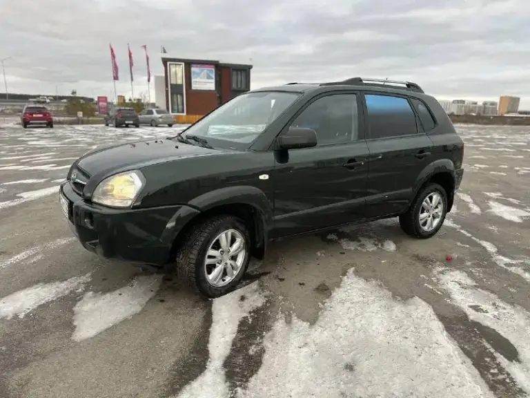 Продам hyundai tucson 2008 года в отличном состоянии. Пэп, гур, кондиционер, резина летняя на литье, и зимняя на литье. Полностью обслужена, заказ-наряды имеются. Вложений не требует. Телефон: +79495925815 / +79827796298
📞 Звоните: +7(949)5925815 - фотография - 1