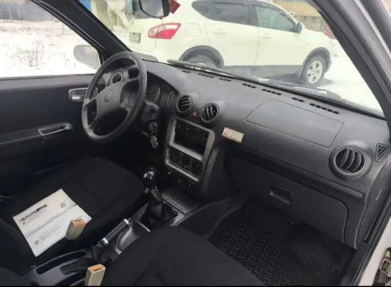 Продам geely ck 2 1.5(otaka) 2012 года!
Цена автомобиля 250.000₽ малый торг.
Родной пробег 67.000км!
Состояние автомобиля хорошее, бережное отношение.
Всю жизнь в одной семье, покупали новой в автосалоне.
Техническая часть, в идеальном состоянии, только своевременное обслуживание.
По кузову, есть моменты по лакокрасочному, не критично. Днище и т. Д целое. Стекла все родные. По комплекции, обогрев заднего стекла, электрорегулировка зеркал вместе с подогревом, простенькая музыка, рециркуляция салона, электрокоректор фар.
Салон чистый не прокурен, практически как новый!есть чехлы при желании можно поставить.
В подарок комлект летней резины на дисках!
Документы в полном порядке, 1 владелец в птс. При желании могу доставить, за отдельную плату.
Находиться в ровеньках.
Все вас интересующие вопросы по телефону!
Дополнительные фото и видео по запросу.
+79592184428Mcs и +79525755366tele2
📞 🇷🇺 Звоните: +7(952)5755366 - фотография - 5