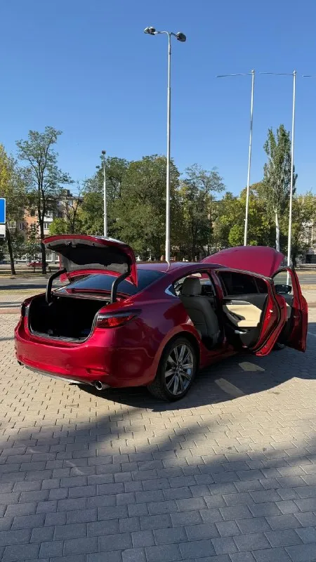 🚗Mazda 6 2020г. 🚗
Touring
Двигатель - 2,5 атмосфера (бензин) skyactiv- g2,5l dohc16-valve
Пробег 115т. Родной
Машина личная, езжу на ней год, полностью обслужена.
Кожаный салон, люк, бесключевой доступ, кнопка старт/стоп, адаптивный круиз контроль, датчики слепых зон, камера заднего вида, мульти руль, двух зонный климат контроль, спорт режим (не разу не включала), удержание в полосе, подогрев сидений, атермальные стекла (машина сделана для южной америки), эл. Ручник, карплей,19 колеса (родные) и много всяких плюшек…
Vin jm1gl1vm4m1603203
На машине не разу не было не одного нарушения(штрафа), документы полностью в порядке, на местном учете донецк
Цена 2550 000₽
По всем вопросам звоните
+79495072025
+79495072024
Разумный торг у капота
📞 🇷🇺 Звоните: +79495072025 - фотография - 5