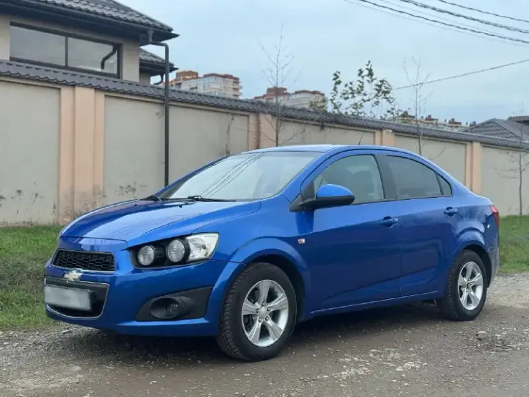 Продам chevrolet aveo т300
Коробка автомат.
Год выпуска 2013
Объем: 1,6 бензин.
Пробег: 150 тыс. Км.
✅ 1 Владелец с салона.
✅ Гнили, рыжиков нигде нет. Все стекла родные.
Просторный автомобиль. Расход топлива приятно радует.
Полностью обслужен от и до. Из глобального, новый комплект грм и помпа. Свежие тормозные диски и колодки.
Мотор, коробка - без каких-либо нареканий. Подвеска идеальная, без стуков. Все работает как должно.
Хорошая комплектация: мультируль, подогрев сидений. Эл. Рег. Фар и зеркал. 4 стелоподъемника и другое.
✅ Сделан отличный свет.
✅ Установлена сигнализация с автозапуском.
Два комплекта резины. Зима, лето.
Машиной будете довольны.
Цена: 735 ₽ торг будет!
По всем вопросам звоните.
+7 (949) 813-10-44
Нахожусь в донецке.
📞 🇷🇺 Звоните: +79498131044 - фотография - 4
