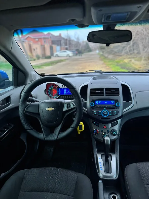 Продам chevrolet aveo т300
Коробка автомат.
Год выпуска 2013
Объем: 1,6 бензин.
Пробег: 150 тыс. Км.
✅ 1 Владелец с салона.
✅ Гнили, рыжиков нигде нет. Все стекла родные.
Просторный автомобиль. Расход топлива приятно радует.
Полностью обслужен от и до. Из глобального, новый комплект грм и помпа. Свежие тормозные диски и колодки.
Мотор, коробка - без каких-либо нареканий. Подвеска идеальная, без стуков. Все работает как должно.
Хорошая комплектация: мультируль, подогрев сидений. Эл. Рег. Фар и зеркал. 4 стелоподъемника и другое.
✅ Сделан отличный свет.
✅ Установлена сигнализация с автозапуском.
Два комплекта резины. Зима, лето.
Машиной будете довольны.
Цена: 735 ₽ торг будет!
По всем вопросам звоните.
+7 (949) 813-10-44
Нахожусь в донецке.
📞 🇷🇺 Звоните: +79498131044 - фотография - 9