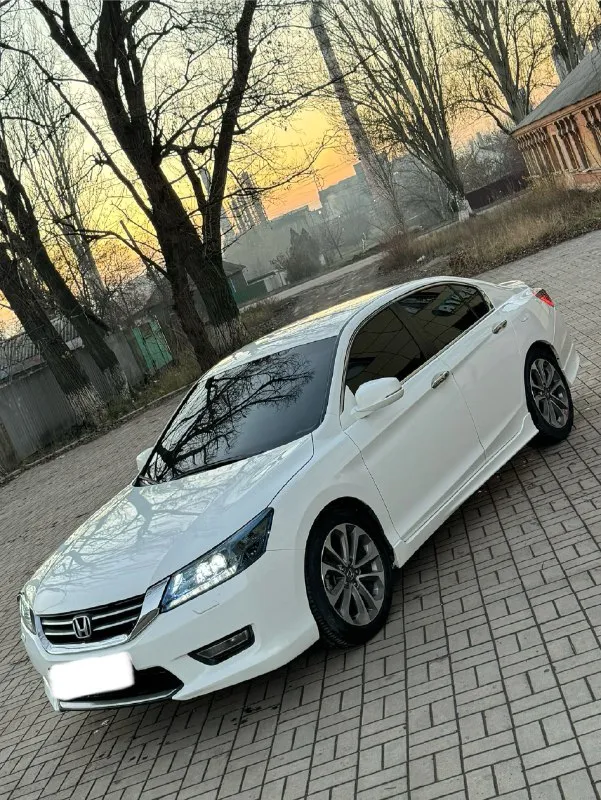 Honda accord
💰1.270.000💰
2014Г
2.4 Мт srort версия (180 лс)
Пробег 235.000 родной, любые проверки!
Мотор в отличном состоянии, едет как ракета 🚀, при этом не дымит, масло не ест, не троит, все отлично!
Мкпп, не выбивает, не хрустит, не воет! Переключает мягко, комфортно, легкая в езде!
Ходовая без нареканий, ничего не гремит, не стучит, мягкая комфортная) и при этом очень быстрая тачка) 🚀🚀🚀
По электрике все есть необходимое, и все работают исправно, без каких либо нареканий!
Документы чистые, без запретов, без штрафов, любое переоформление где угодно! Можно с моим присутствием по желанию.
Осмотр г. Макеевка
Связь +7949-607-32-69
+7949-489-08-56 Есть тг
Цена 1.270.000 руб торг реальному клиенту
Круче тачки, за эти бабки, не взять!
Дешевая в обслуживание, маленький расход, крутой вид, прекрасно рулится, и едет как ракета 🚀
📞 🇷🇺 Звоните: +79496073269 - фотография - 2