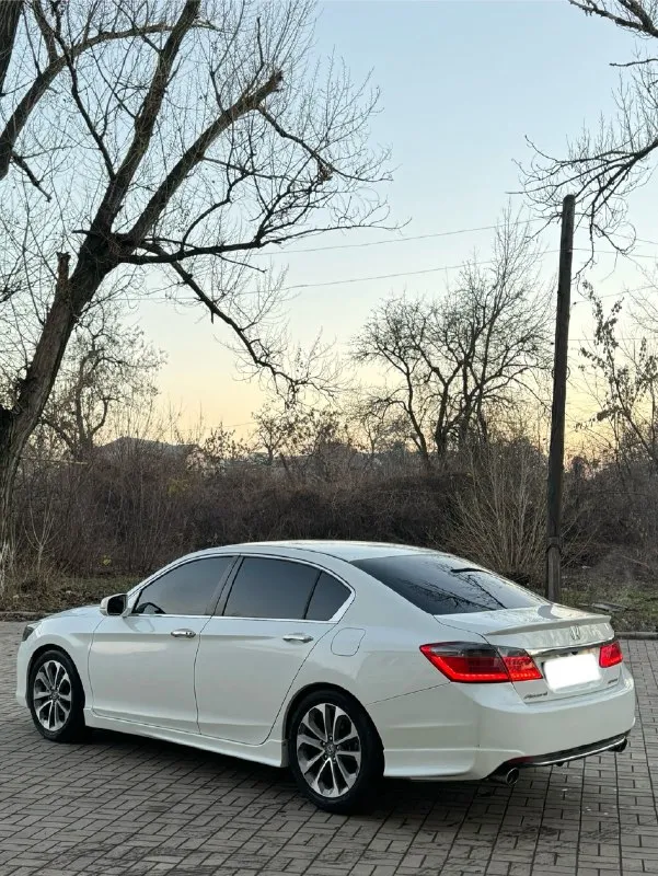 Honda accord
💰1.270.000💰
2014Г
2.4 Мт srort версия (180 лс)
Пробег 235.000 родной, любые проверки!
Мотор в отличном состоянии, едет как ракета 🚀, при этом не дымит, масло не ест, не троит, все отлично!
Мкпп, не выбивает, не хрустит, не воет! Переключает мягко, комфортно, легкая в езде!
Ходовая без нареканий, ничего не гремит, не стучит, мягкая комфортная) и при этом очень быстрая тачка) 🚀🚀🚀
По электрике все есть необходимое, и все работают исправно, без каких либо нареканий!
Документы чистые, без запретов, без штрафов, любое переоформление где угодно! Можно с моим присутствием по желанию.
Осмотр г. Макеевка
Связь +7949-607-32-69
+7949-489-08-56 Есть тг
Цена 1.270.000 руб торг реальному клиенту
Круче тачки, за эти бабки, не взять!
Дешевая в обслуживание, маленький расход, крутой вид, прекрасно рулится, и едет как ракета 🚀
📞 🇷🇺 Звоните: +79496073269 - фотография - 3