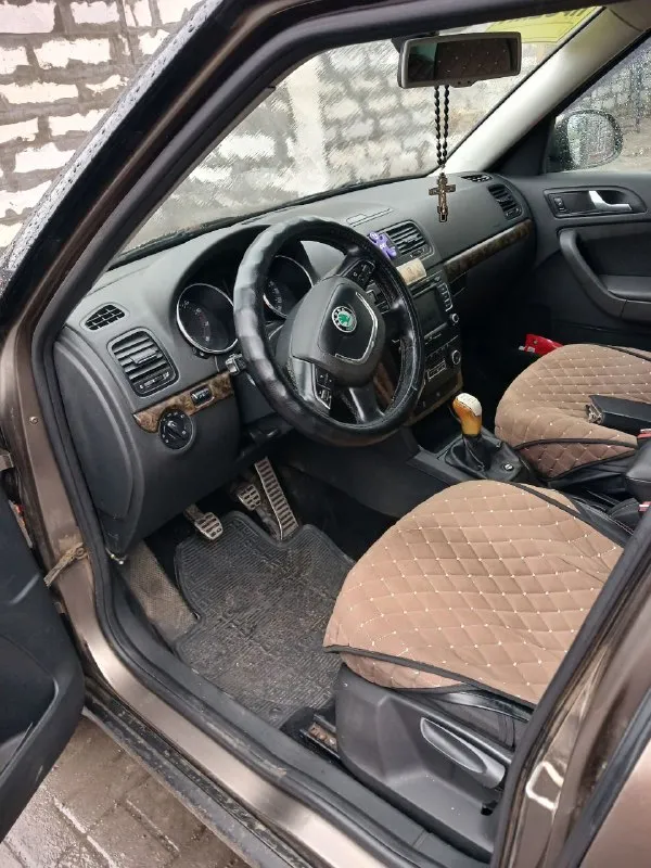 Продам skoda yeti 2010 год 206 тыс пробе,1.8 turbo, mеханика, по машине ничего делать не надо, все работает как часы, мотор коробка идеал, я хозяин по т. П, цена 675 тыс торг, +79490045258 пгт ялта
📲 Tg: borz
📞 Звоните: +7(949)0045258 - фотография - 4