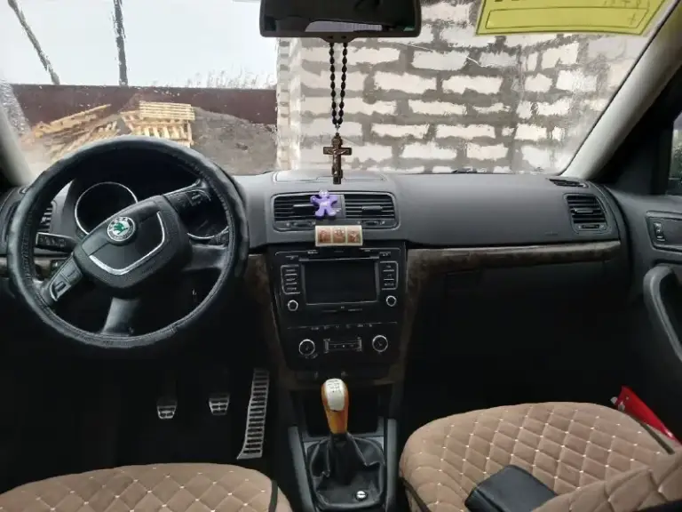Продам skoda yeti 2010 год 206 тыс пробе,1.8 turbo, mеханика, по машине ничего делать не надо, все работает как часы, мотор коробка идеал, я хозяин по т. П, цена 675 тыс торг, +79490045258 пгт ялта
📲 Tg: borz
📞 Звоните: +7(949)0045258 - фотография - 6