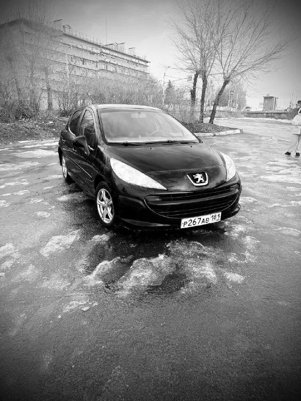 Peugeot 207, pegeot 207
Год выпуска этой замечательной ласточки 2007
Пробег 140,000
Коробка автомат
Объём 1,6
Машина бодрая, не одного рыжика стеклоподьемники, кондиционер. Есть летняя резина. Один косяк трещина на лобовом.
Хочу 385т. Р маленький торг у капота
☎️ 959 546-61-60
📞 Звоните: +7(959)5466160 - фотография - 1