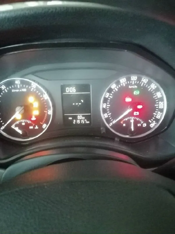 Харцызск skoda октавия а5 (рейсталинг) 2008г. 1.6 коробка автомат. Авто после дтп. Документы в норме, запретов, арестов нет, снята с учета. Заводиться без проблем, на ходу, посторонних шумов нет, коробка не пинает. Продам под восстановление, можно и под разбор. Цена 350т. Телефон. +79495192511.
📞 Звоните: +7(949)5192511 - фотография - 3