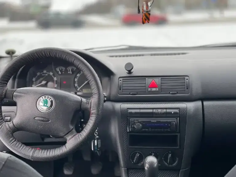 Продам skoda octavia
Год выпуска 2008
Обьем 1.8 turbo
Л/с 150
Автомобиль. В идеальном состоянии вложений не требует
Сел поехал
Двигатель в идеальном состоянии масло не ест не дымит турбина в отличном состоянии тяга отличная
Коробка в идеальнейшем состоянии не хрустит не выбивает
Ходовая в отличном состоянии не стучит не гремит дорогу держит отлично
По кузову в отличном состоянии
Рыжиков гнили ржавчин нет
Дно пороги стаканы аланджероны в идеальном состоянии
Автомобиль в дтп не учавствовала
Геометрия кузова заводская
Салон чистый ухоженный сидение не продавлены не прокуреный
Комплектация хорошая
Кондиционер
2 Стеклоподъемника
Подогрев сидений
Обогрев заднего стекла
Гур
Сигнализация с обратной связью
Музыка магнитафон с блютузом
Регулировка зеркал
2 Подушки безопасности
Абс
Новая зимняя резина
Юридически все кристально чисто
Город осмотра мариуполь
Номер для связи
+7
Цена 565.000₽
📞 Звоните: +7(949)5637578 - фотография - 10