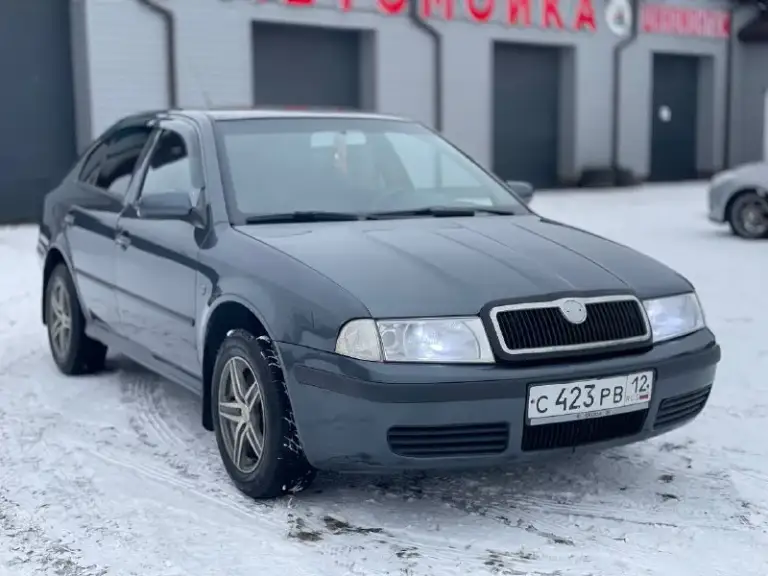 Продам skoda octavia
Год выпуска 2008
Обьем 1.8 turbo
Л/с 150
Автомобиль. В идеальном состоянии вложений не требует
Сел поехал
Двигатель в идеальном состоянии масло не ест не дымит турбина в отличном состоянии тяга отличная
Коробка в идеальнейшем состоянии не хрустит не выбивает
Ходовая в отличном состоянии не стучит не гремит дорогу держит отлично
По кузову в отличном состоянии
Рыжиков гнили ржавчин нет
Дно пороги стаканы аланджероны в идеальном состоянии
Автомобиль в дтп не учавствовала
Геометрия кузова заводская
Салон чистый ухоженный сидение не продавлены не прокуреный
Комплектация хорошая
Кондиционер
2 Стеклоподъемника
Подогрев сидений
Обогрев заднего стекла
Гур
Сигнализация с обратной связью
Музыка магнитафон с блютузом
Регулировка зеркал
2 Подушки безопасности
Абс
Новая зимняя резина
Юридически все кристально чисто
Город осмотра мариуполь
Номер для связи
+7
Цена 565.000₽
📞 Звоните: +7(949)5637578 - фотография - 2