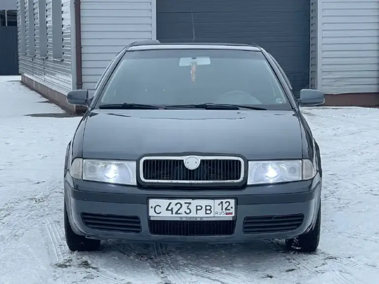 Продам skoda octavia
Год выпуска 2008
Обьем 1.8 turbo
Л/с 150
Автомобиль. В идеальном состоянии вложений не требует
Сел поехал
Двигатель в идеальном состоянии масло не ест не дымит турбина в отличном состоянии тяга отличная
Коробка в идеальнейшем состоянии не хрустит не выбивает
Ходовая в отличном состоянии не стучит не гремит дорогу держит отлично
По кузову в отличном состоянии
Рыжиков гнили ржавчин нет
Дно пороги стаканы аланджероны в идеальном состоянии
Автомобиль в дтп не учавствовала
Геометрия кузова заводская
Салон чистый ухоженный сидение не продавлены не прокуреный
Комплектация хорошая
Кондиционер
2 Стеклоподъемника
Подогрев сидений
Обогрев заднего стекла
Гур
Сигнализация с обратной связью
Музыка магнитафон с блютузом
Регулировка зеркал
2 Подушки безопасности
Абс
Новая зимняя резина
Юридически все кристально чисто
Город осмотра мариуполь
Номер для связи
+7
Цена 565.000₽
📞 Звоните: +7(949)5637578 - фотография - 3