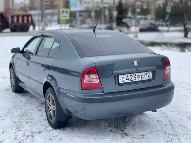 Продам skoda octavia
Год выпуска 2008
Обьем 1.8 turbo
Л/с 150
Автомобиль. В идеальном состоянии вложений не требует
Сел поехал
Двигатель в идеальном состоянии масло не ест не дымит турбина в отличном состоянии тяга отличная
Коробка в идеальнейшем состоянии не хрустит не выбивает
Ходовая в отличном состоянии не стучит не гремит дорогу держит отлично
По кузову в отличном состоянии
Рыжиков гнили ржавчин нет
Дно пороги стаканы аланджероны в идеальном состоянии
Автомобиль в дтп не учавствовала
Геометрия кузова заводская
Салон чистый ухоженный сидение не продавлены не прокуреный
Комплектация хорошая
Кондиционер
2 Стеклоподъемника
Подогрев сидений
Обогрев заднего стекла
Гур
Сигнализация с обратной связью
Музыка магнитафон с блютузом
Регулировка зеркал
2 Подушки безопасности
Абс
Новая зимняя резина
Юридически все кристально чисто
Город осмотра мариуполь
Номер для связи
+7
Цена 565.000₽
📞 Звоните: +7(949)5637578 - фотография - 5
