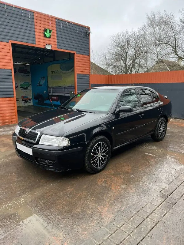 ❗️Продам skoda octavia tour❗
Год выпуска 2007,мотор 1,6 bfq (бензин), коробка: механика,
Пробег: 300.000км

✅Цена: 670.000р. , торг

Машиной владею больше 3 лет, юридически абсолютно чистая, любое переоформление без проблем! 3 хозяина по птс

♻Автомобиль в хорошем состоянии. Мотор в идеале, коробка тоже, в птс вписан гбо (но не стоит), ходовая сбитая, сделан приятный выхлоп!
🛞2 Комплекта шин в хорошем состоянии!

🏠Осмотр днр, г. Амвросиевка
☎️Подробности по телефону:
+79493447379
+79493447380 - фотография - 1