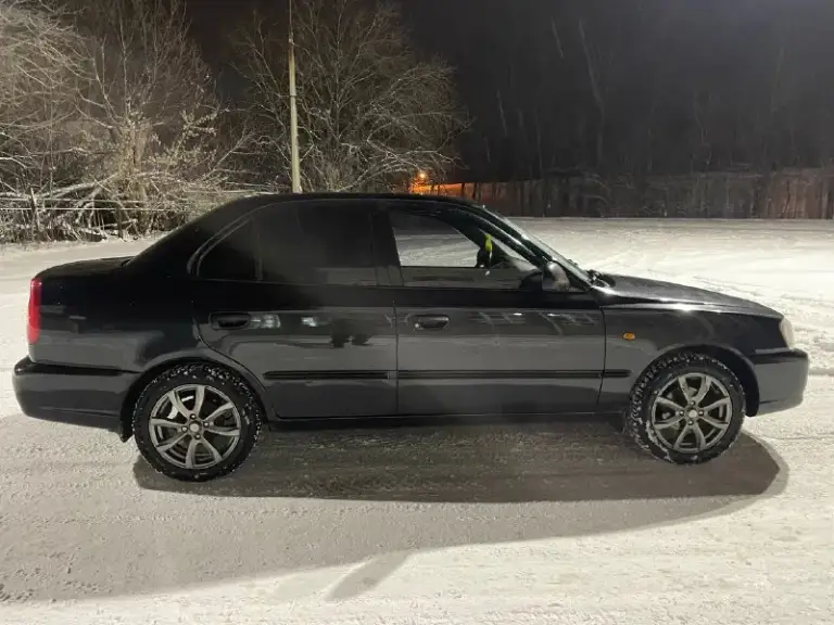 Продам hyundai accent 1,5 бензин 2004 года, пробег 220000, передний привод, механика, в хорошем состоянии, кондиционер. Продажа от собственника. Цена 470000, торг. Город донецк, телефон +79494305105
📞 Звоните: +7(949)4305105 - фотография - 4