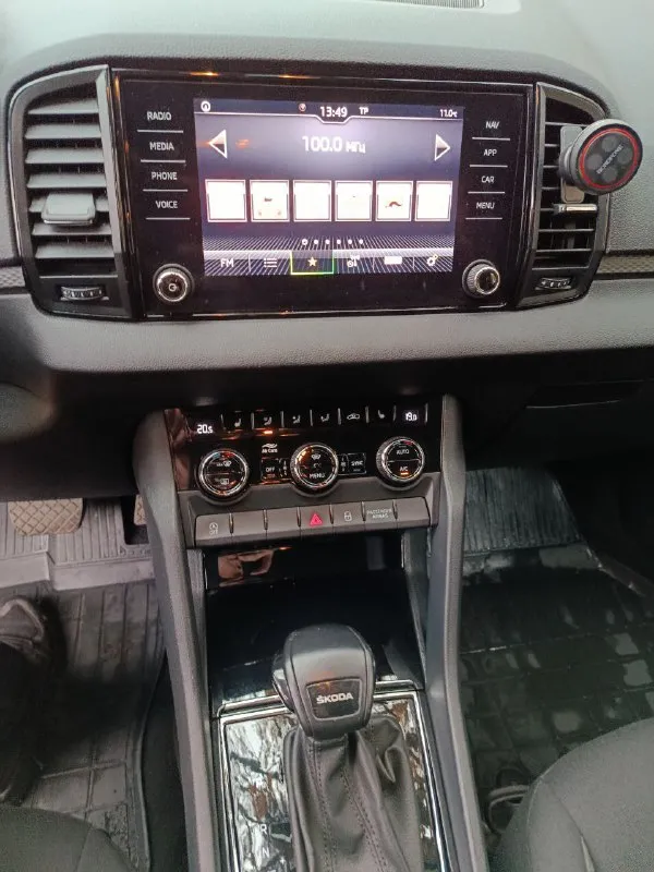 Продам skoda karoq 2020г
Акпп 1,4т
Пробег 106500
Автомобиль в отличном
Состоянии
Комплектация климат, подогрев лобового, карплей, круиз и тд
Резина зима лето
Все подробности по телефону
Донецк
+79494928738 - фотография - 7