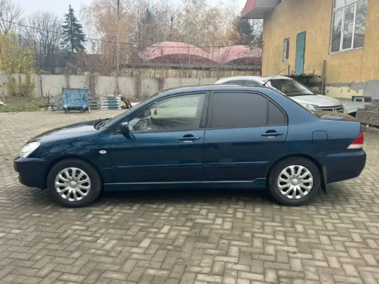Mitsubishi лансер 9 2004 года двигатель 1.6 коропка ат не димит масло не расходует карапка работает в штатном рижыме ходовая часть опслужена без постороних звуков машына едит бодро и приятно печка грет потдогрев сидений работает цена 550.000 р, торг номер ☎️ + 7 949-431-04-65
📞 Звоните: +7(949)4310465 - фотография - 3