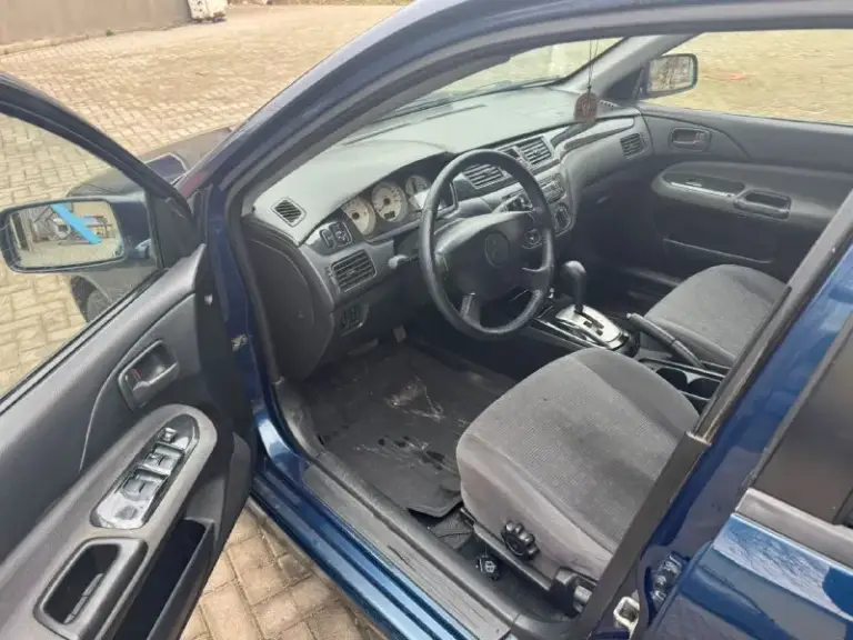 Mitsubishi лансер 9 2004 года двигатель 1.6 коропка ат не димит масло не расходует карапка работает в штатном рижыме ходовая часть опслужена без постороних звуков машына едит бодро и приятно печка грет потдогрев сидений работает цена 550.000 р, торг номер ☎️ + 7 949-431-04-65
📞 Звоните: +7(949)4310465 - фотография - 6