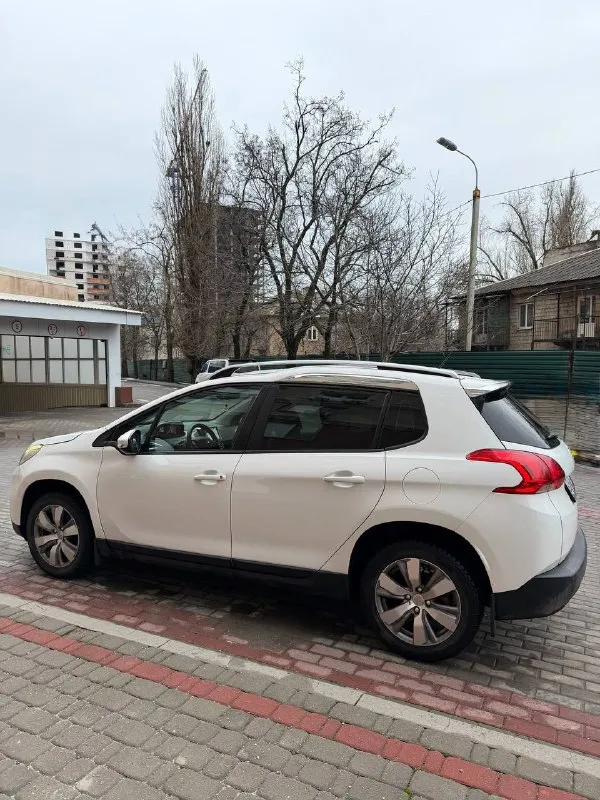 Продажа отличного авто
Комфортный вариант для девушки
Легкая в управлении, компактная но вместительная машина
Марка и модель: peugeot 2008
Год выпуска тс: 2014
Тип тс: легковой комби (хэтчбек)
Категория тс: b
Цвет: белый
Объём двигателя : 1.2 л / 82 л. С. / бензин
Коробка : автомат
Привод: передний
Поколение: i (2013 - 2016)
Пробег: 137 000 км
Владельцев по птс: 2
Комплектация: базовая
Руль: левый
Стоимость: 850.000
+7(949)401-75-81 Анна - фотография - 4