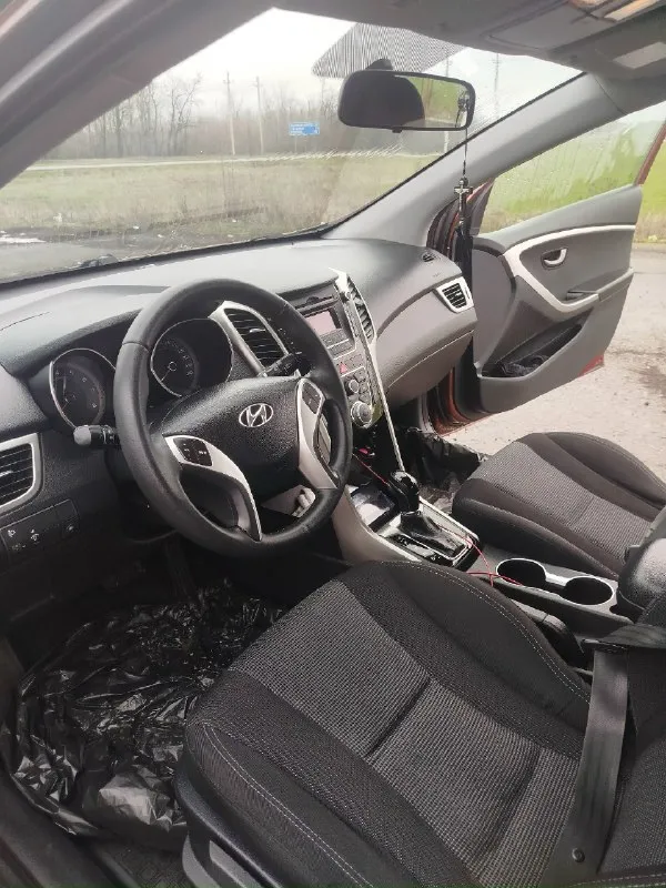 Продам автомобиль hyundai i30 2013 год. Я второй хозяин. Двигатель 1.6.от машины не избавляюсь, не перекупы. Комплектация кондиционер, подушки безопасности, подогрев сидений, авто свет, стеклоподъёмники все четыре. Машина без вложений, сел поехал. Пробег 158 тысяч. Коробка автомат. Стоит зимняя резина, учет рф. Цена 1🍋 100 тысяч. Торг. Больше информации в лс. Или по номеру телефона +79498138116 или +79399545969 телеграмм +79498138116
📞 Звоните: +7(949)8138116 - фотография - 2