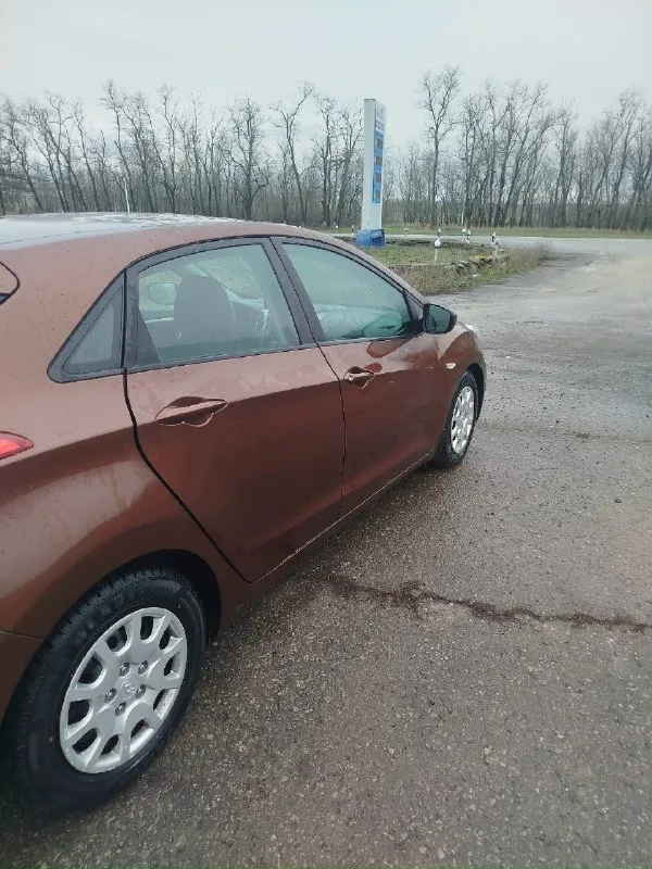 Продам автомобиль hyundai i30 2013 год. Я второй хозяин. Двигатель 1.6.от машины не избавляюсь, не перекупы. Комплектация кондиционер, подушки безопасности, подогрев сидений, авто свет, стеклоподъёмники все четыре. Машина без вложений, сел поехал. Пробег 158 тысяч. Коробка автомат. Стоит зимняя резина, учет рф. Цена 1🍋 100 тысяч. Торг. Больше информации в лс. Или по номеру телефона +79498138116 или +79399545969 телеграмм +79498138116
📞 Звоните: +7(949)8138116 - фотография - 3