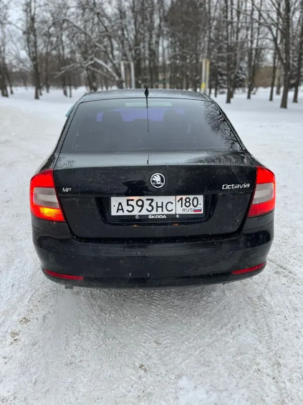 Продам не новый автомобиль škoda octavia a5• передний привод •
1,6 Бензин • мкпп•
Год: 2010•
Пробег: 199 554 км

✅ По технической части:
• Двигатель и коробка работают идеально
• Подвеска мягкая и собранная — без стуков и скрипов
• Родной салон хорошо сохранился — ничего не подшивалось и не красилось
• Автомобиль после полного то
•Родной пробег
•Не такси‼️

✅Отличная комплектация:
•Подогрев сидений
• Электропривод всех 4-х боковых стёкол
• Электропривод и подогрев зеркал, регулировка руля в двух положениях
• Кондиционер
•Бортовой компьютер
• Abs, asr ( отключаемый)
• Парктроники задние заводские
• Большой мультимедийный дисплей bolero
• Датчики света и дождя

📌 Собственник автомобиля;
📍Ханжёнково, макеевка.
📲 +79995752281
💰Цена: 6️⃣4️⃣0️⃣ 0️⃣0️⃣0️⃣ ₽‼️с торгом - фотография - 5
