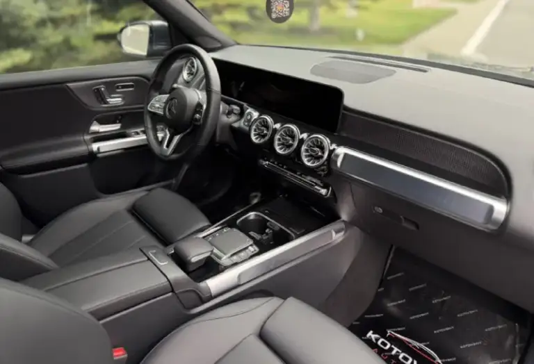 ✅ Mercedes glb 180 ✅
➡️Год выпуска: 2021 г.
➡️ : 1.3 Л. Бензин.
💪Мощность: 136 л. С.
➡️Пробег: 42.000 км.
⚙️Привод: передний.
➡️Коробка передач: автомат.
💵Цена: 2.150.000💰
☎️ +7 (939) 916-57-62 (Иван)
📲 Tg: @stavriyani
📞 Звоните: +7(939)9165762 - фотография - 4