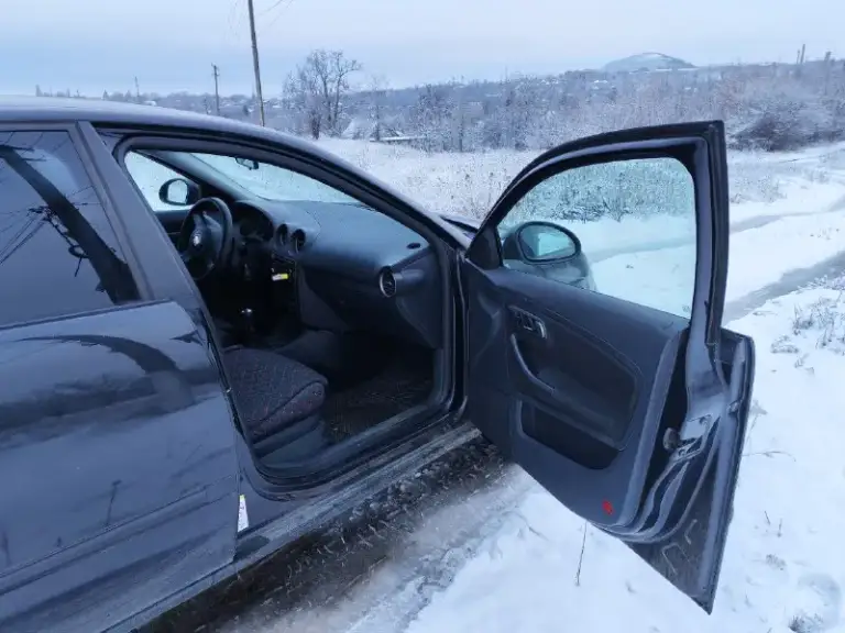 Продам seat cordoba 2008г. В 2.0mpi - не дымит, не троит, гбо евро4 вписан в стс, 5ст мех. Кто не знает - это испанский vag, все агрегаты, кроме кузова skoda fabia.
Я первый хозяин по птс!
Машина на полном ходу, не гнилая, все жидкости новые, ходовая перебрана, новое сцепление luk и много чего еще.
Цена как у приоры - 399т. Р. Торга нет, и так низ рынка. 7949-316-75-92 осмотр г. Горловка
📞 🇷🇺 Звоните: +79493167592 - фотография - 4
