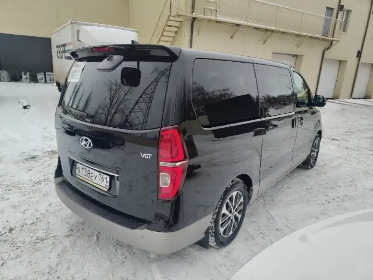 Продам hyundai grand starex 4 500 000 руб. В перевозках не был, семейный автомобиль ❗ в максимальной комплектации, нет только электро-дверей. 8+1 (все сидения взаимозаменяемые ❗) 1 хозяин по рф, привезен на 14000км из кореи, 3 года назад. Автотека зеленая, без юр лиц, без дтп, без страховых. Вин код предоставлю заводской пассажир ❗ 2 ключа заводских ❗ птс электронный 2020 год 2.5 93 000км. (оригинал) есть все документы❗ автомат(гидротрансформатор, aisin) - не дсг, не вариатор. ❗ весь ровный и целый ❗ круиз-контроль подогрев руля подогрев передних и задних сидений обдув (вентиляция) передних сидений обогрев зеркал климат контроль (полный по всему салону) камера передняя камера задняя заводской регистратор перед и сзади парктроники перед и сзади электростеклоподъемники электропривод зеркал(складываемые) все стекла включая лобовое оригинал ❗ без и без трещин обогрев лобового кожаные сидения(nappa) сиденья раздельные (2+2+2+3) все сидения включая водительское целые
📞 Звоните: +7(949)3651405 - фотография - 2