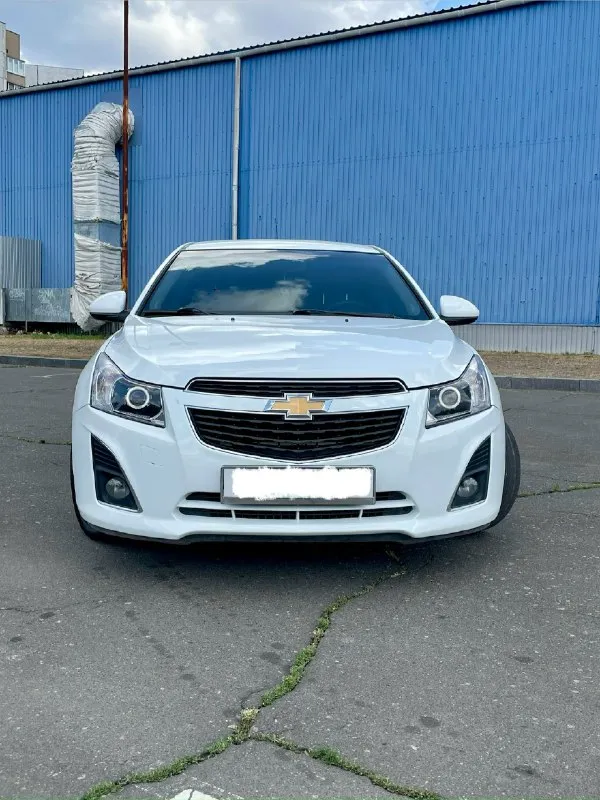 Продам chevrolet круз. 2012 г. (рест) chevrolet cruze пробег - 165 000км. Двигатель 1. 8. Автомат. Один владелец с салона. Покупалась в донецке. Чистый кореец (не россиянка). Кузов оцинкованный. Два ключа. Два комплекта резины. Датчик дождя, датчик света, круиз, климат, подогрев сидений и тд. Авто полностью зашумлено. Автомобиль в отличном состоянии как по кузову, так и технически, и полностью готов к переоформлению. Цена 990000₽ +79491808682
📞 Звоните: +7(949)1808682 - фотография - 4