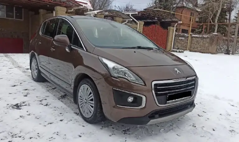 Peugeot 3008 1.6 бензин (без турбины)
2014Г. Пробег 124000, расход 8л механика.
Состояние очень хорошее. Ходовая без стуков и дефектов, двигатель работает идеально, масло не берет работает ровно.
Кузов в отличном состоянии. Ржавчины и коррозии нет вообще. Днище и пороги целые.
Рестайлинг:led оптика, электрика полностью в рабочем состоянии. Двух зонный климат-контроль (рабочий). Круиз-контроль.
Датчик дождя, датчик света.
Кожаный салон. Салон чистый и просторный.
Пробег родной есть сервисная книжка
Хорошая зимняя резина остаток 80%
Авто действительно в отличном состоянии и стоит своих денег. Стоит на постоянном учете!!! Цена 950.000₽ торг у капота
Подробно по телефону. +79493563164
📲 Tg: anton
📞 Звоните: +7(949)3563164 - фотография - 6