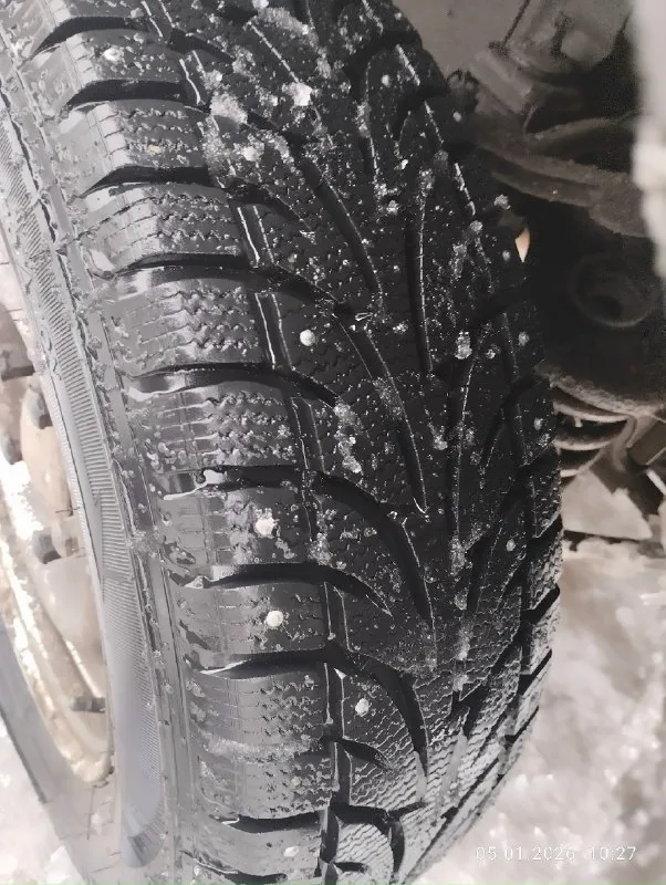 Продам chevrolet ниву 2007 г. В. , на полном ходу, в сварке не нуждается, производилась замена порогов, задних арок, задних крыльев, есть вопросы по лкп. По мотору делалась капитала, ещё на обкатке, новые все патрубки, радиатор охлаждения, радиатор печки, новый термостат, антифриз. Мосты, коробка, раздатка всё в хорошем состоянии, работает без изъянов, по электрике все светится, все моргает, ходовая менялась перед зимой, новые тормозные колодки, установлена не плохая музыка. Новая зимняя шипованая резина ( второй комплект колес отдам в подарок), так же в подарок отдам передний мост, шрусовый кардан, и ещё кучу запчастей. По документам я хозяин, продажа с переоформлением в мрэо. Цена 350 тыс, макеевка, тел +79493067985
📞 Звоните: +7(949)3067985 - фотография - 6