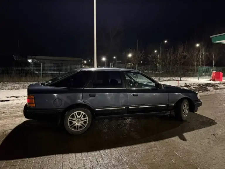 Продаю ford scorpio 2.0 1986 г. В хорошем техническом состоянии. Автомобиль просторный, мягкий и комфортный — отлично подойдёт как для повседневной езды, так и для дальних поездок. Преимущества: надёжный двигатель, работает ровно коробка передач без рывков подвеска комфортная, дорогу держит уверенно просторный салон, удобно для водителя и пассажиров большой багажник кузов без серьёзных повреждений есть моменты от возраста машины состояние: машина обслуживалась своевременно документы в порядке сел и поехал отличный вариант для тех, кто ищет недорогой, комфортный и проверенный временем автомобиль. Цена: 210к + торг осмотр: по договорённости в салоне хорошая музыка за всеми подробностями в лс. Или по номеру +79497408125 +79490367454
📞 Звоните: +7(949)7408125 - фотография - 1