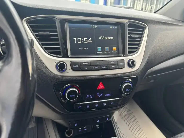 Solaris 1.6 автомат2017г авто в полной комплектации
Климат контроль
Линзованая оптика
Подогрев сидений
Навигация
Обогрев руля
Датчики давления шин
Легкосплавные диски
Авто в отличном состоянии!
Двигатель сухой без потеков
Не дымит не троит работает без посторонних шумов.
Ходовая мягкая взбитая!
Акпп листает без пинков!
Кузов не гнилой не ржавый!
Цена 1.350.000
Документы в полном порядке ! +79497309912 - фотография - 8