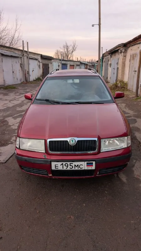 Рф учет!!!
Продается личный авто skoda octavia a4 tour
Авто служило верой и правдой много лет, за это время было сделано очень много, перебрана ходовка и т. П.
Мотор 1.6
Цена 600₽ 💰
Ничего нигде не стучит не бренчит не брякает, ничего не течет. Ездили аккуратно, в основном работа дом.
Вложили много сил и денег. Так же есть небольшие недочеты по кузову, пороги стаканы целые, салон ухоженный, в машине не курили!
Хорошая комплектация и самый надежный мотор
Стоит хорошая андроид магнитола
Торг у капота уместен, приезжайте смотрите
+79493897964 - фотография - 1