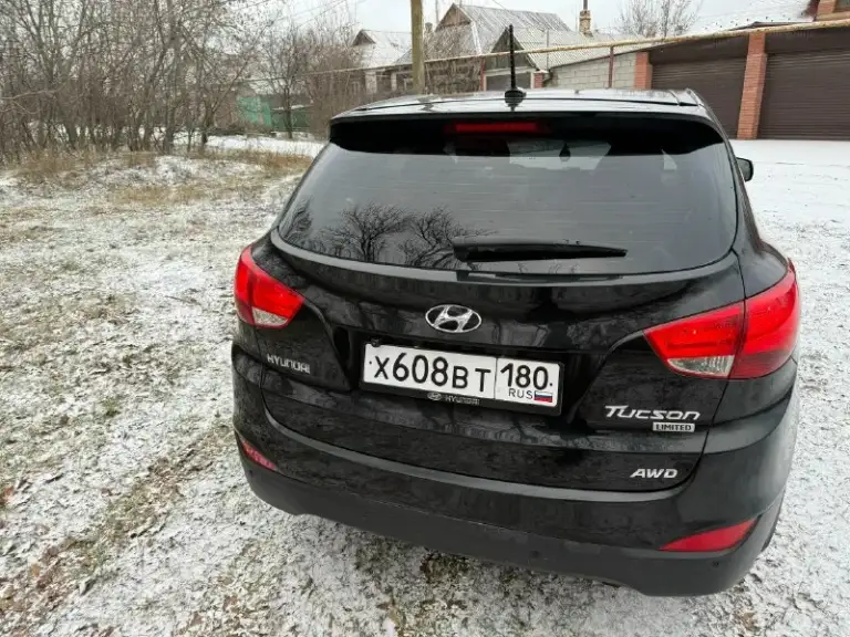 Hyundai ix35 2010 100000 миль 2,4 обьем 1500000т руб торг +7 (949) 345-57-58
📞 Звоните: +7(949)3455758 - фотография - 8