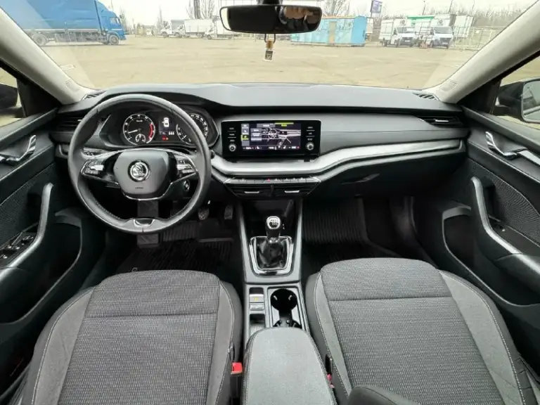 Продам skoda octavia a8 2021г. Пробег 120т. Км. Двигатель 1.4 150л. С. (очень шустрая и экономичная, 5.5-6,5л/100км. Машина в идеальном состоянии, ни одна деталь не красилась, не крутилась, все стекла оригинальные. Хорошая комплектация, led оптика, start stop, новая зимняя резина, машина покрыта дорогой керамикой, писать можно много, нужно смотреть в живую( состояние новой машины) находится в старобешево цена 2190000 +7 949 397 84 06
📞 Звоните: +7(949)3978406 - фотография - 3