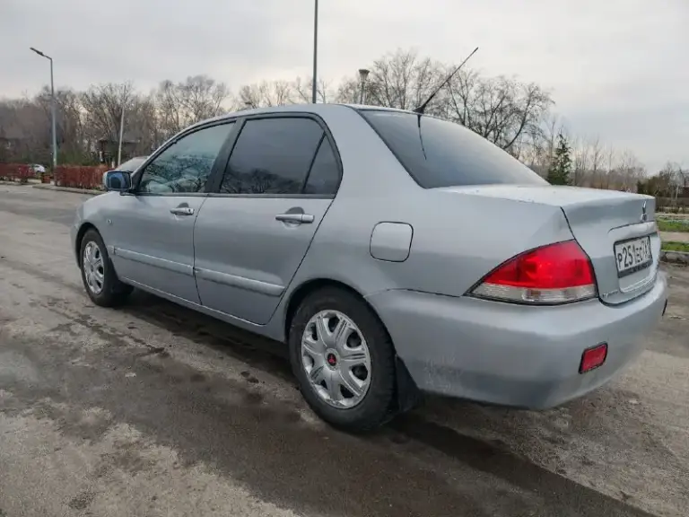 Продам mitsubishi лансер 9
Mitsubishi lancer 9
Год 2006
Двигатель 1.6 работает отлично, масло не ест не дымит, обороты четко 👌
Кпп четко без хрустов и вылетов
Ручник исправен, что должно работать работает
Кузов в хорошем состоянии, дно пороги целые
Резина отличная зима + лето
Переоформление без проблем
Мариуполь
Цена 479к торг
+79498162933
📲 Tg: @bitch_monk
📞 Звоните: +7(949)8162933 - фотография - 4