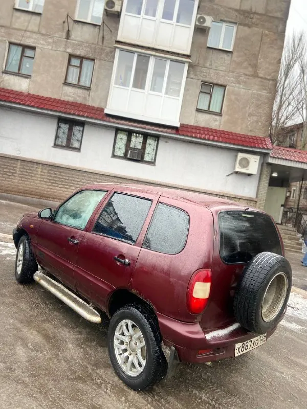 Продам chevrolet ниву 2004 года
На полном боевом ходу!
Двигатель едет бодра, без масложора!
По технике отлично
Раздатка и блокировка 4x4 работает
Гребет как танк !
Дно целое, пороги чуть уставшие
Салон живой чистый
2 Эсп
Гур работает
Печка жарит 🔥
Косячки по кузову есть
На фото видно.
Документы чистые, полное переоформление.
Цена 310 тыс торг
Нахожусь в енакиево
+79490441619
📲 Tg: а`
📞 Звоните: +7(949)0441619 - фотография - 4