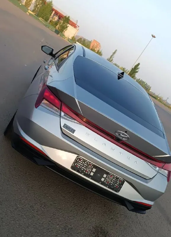 Продам hyundai elantra sport 2021 года. 67000 км. Объем двигателя 2.0л. Подогрев сидений, подогрев зеркал,2-x зонный климат-контроль,
Мультируль, адаптивный круиз-контроль, камера заднего вида, старт-стоп,
Бесключевой доступ, система курсовой устойчивости (стабилизации). Электронная приборка, цветной дисплей с wi-fi и интеграцией android/apple (carplay), акустика, aux, bluetooth, usb, gps (система смм), голосовое управление. Беспородная зарядка.
Автозапуск, подушки безопасности (airbag), abs, esp. Электро ручник/auto hold, датчик света, датчик дождя, авто дальний. Дистроник, удержание в полосе и датчик слепых зон. Датчик давления шин с показаниями каждого колеса на экране. Аварийное торможение при угрозе столкновения
-Масла, фильтра поменяны
2 190 000 Руб. Торг.
+7 949 77 88 099
📲 Tg: р т
📞 Звоните: +7(949)7788099 - фотография - 6