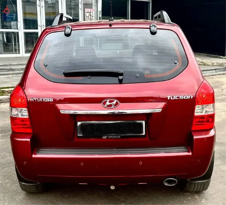 Продам идеальный hyundai tucson 2.0 бензин. Коробка автомат
2008 Год выпуска
Кузов в отличном состоянии в родном окрасе!
Техническое состояние — превосходное! Недавно было проведено полное техническое обслуживание. Все стекла оригинальные, а геометрия кузова идеально ровная. Безопасность на высшем уровне, все герметики завод. Двигатель работает как часы: тихо, быстро. Автоматическая коробка передач переключается мягко и легко. Ходовая часть не имеет стуков. На машине установлены диски r16 на хорошей резине.
Комплектация богатая: климат-контроль, подогревы сидений, гидроусилитель руля, подушки безопасности airbag, система abs, электрическая регулировка зеркал с обогревом, электрические стеклоподъёмники с доводчиками и сигнализация. Дополнительно установлены мультимедиа с bluetooth, качественная аудиосистема и тонировка задней полусферы. Ржавчины и гнили нет нигде. Днище, пороги, стаканы, лонжероны — всё целое!цена 885.000₽ торг!все вопросы по телефону +79493578236 или телега +79094166333 - фотография - 5
