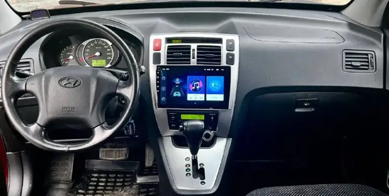 Продам идеальный hyundai tucson 2.0 бензин. Коробка автомат
2008 Год выпуска
Кузов в отличном состоянии в родном окрасе!
Техническое состояние — превосходное! Недавно было проведено полное техническое обслуживание. Все стекла оригинальные, а геометрия кузова идеально ровная. Безопасность на высшем уровне, все герметики завод. Двигатель работает как часы: тихо, быстро. Автоматическая коробка передач переключается мягко и легко. Ходовая часть не имеет стуков. На машине установлены диски r16 на хорошей резине.
Комплектация богатая: климат-контроль, подогревы сидений, гидроусилитель руля, подушки безопасности airbag, система abs, электрическая регулировка зеркал с обогревом, электрические стеклоподъёмники с доводчиками и сигнализация. Дополнительно установлены мультимедиа с bluetooth, качественная аудиосистема и тонировка задней полусферы. Ржавчины и гнили нет нигде. Днище, пороги, стаканы, лонжероны — всё целое!цена 885.000₽ торг!все вопросы по телефону +79493578236 или телега +79094166333 - фотография - 7