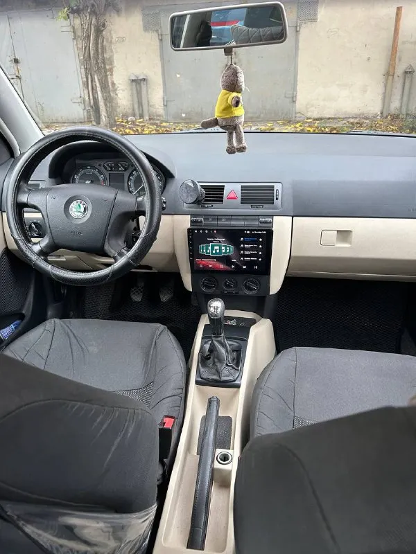 🚗 Продаётся комфортный автомобиль универсал skoda fabia mk 1 2007 года выпуска
🔥 Атмосферный двигатель объемом 2 литра 🔥🔥🔥обеспечивает динамичное ускорение и удовольствие от вождения.
Машина была пригнана в 2022г с германии🇩🇪
В автомобиле имеются:
✅ Круиз-контроль для комфортного передвижения на дальние расстояния.
✅ Кондиционер для приятного климата в салоне.
✅ Холодильник в бардачке – удобно хранить напитки и закуски.
✅ Магнитофон 4/64 с камерой заднего вида для безопасного маневрирования.
✅ Подогрев зеркал и передних сидений для комфорта в любую погоду.
✅ Передние стеклоподъемники для удобства управления окнами.
✅ Три ключа для дополнительного удобства.
Автомобиль полностью обслужен, недавно залито свежее масло 5w40 bardal, заменены все фильтра, включая топливный. Масло меняется регулярно каждые 6-7 тысяч километров, автомобиль не потребляет масло между заменами. Приятный расход топлива:( особенно с нынешними ценам
📲 Tg: владислав
📞 Звоните: +7(949)3415088 - фотография - 4