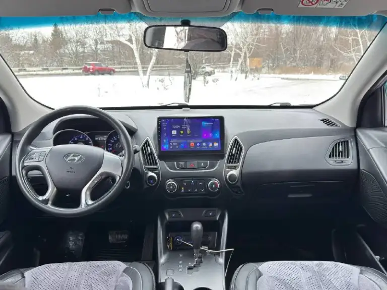 К вашему вниманию hyundai ix35 2014 года мотор 2.0 бензин
Пробег 185 тыс родного
2 Владельца
В идеальном состоянии как по кузову так и технически
Мотор работает отлично тихо без посторонних шумов
Коробка работает как нужно переключает плавно не пинает не задерживает
Все в идеале
Автомобиль в родном окрасе
1-Косметический окрас дверь косметика!!!
Без дтп!
Все стекла родные !!!
Кроме лобового
В этом автомобиле есть все для комфортной езды.
Юридически чистый автомобиль!!!
Продажа по договору купли-продажи или через мрэо!!!!
Комплектация
-Датчик света:
-Датчик дождя:
-Круиз контроль:
-Доводчики стёкол:
-Подогревы всех сидений:
-Помощь при спуске:
-Адаптивные фары:
-Парктроники:
-4 Стекло подъёмника:
-Электро зеркала:
-Подогрев зеркал заднего вида:
-Бортовой компьютер:
-Регистрация р. Ф 🇷🇺🇷🇺🇷🇺
Цена 1 340 000
Тел +79495095858
Тел +79895435743 телега ватсап
📲 Tg: николай н а
📞 Звоните: +7(949)5095858 - фотография - 10