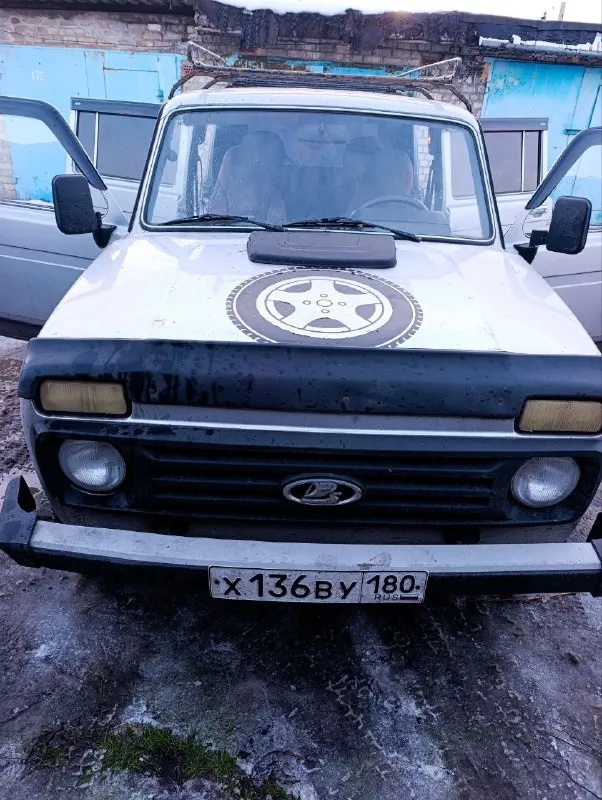 Ваз (lada) 4x4 (нива) 1.8 mt, 2004, 108 000 км
Год выпуска: 2004;
Объём двигателя: 1.8 л;
Коробка передач: механическая (mt);
Привод: полный (4wd) — уверенно держит дорогу в любых условиях;
Топливо: бензин, газ (не зарегистрированный
Кузов: 4 двери.
Состояние: автомобиль в рабочем состоянии, двигатель работает ровно, без нареканий. Ходовая часть проверена
Ходовая часть пересобранная, стоит новый генератор, новые шрусовые кардоны, кузов имеет следы эксплуатации но без серьёзных повреждений.
Возможна переделка под инжектор, вся проводка имеется
Место нахождение: г. Горловка, донецкая область
Телефон:+79493237108
Цена:450 тыс. Руб, без торга
📞 Звоните: +7(949)3237108 - фотография - 8