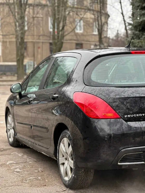 Peugeot 308 🦁
1.6 2008Г. Ат ( автомат )
Пробег: 111.000км ( родной )
2 Владельца❗️
В самой богатой комплектации: белый тканевый салон, панорамная крыша, климат многозонный, подогревы передних сидений, автоматическое складывание боковых зеркал( при открытие/закрытие авто ) 4эл. Стеклоподъемника, хорошая запаска + домкрат
Зимняя резина cordiant на литых дисках
Автомобиль полностью оцинкованный
Цена автомобиля: 520.000 рублей ( торг приветствуется у капота )
+79494095214
Г. Макеевка
📞 Звоните: +7(949)4095214 - фотография - 5